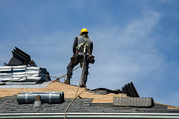 Professional Gutter Installation technician working in Rose Hill, VA
